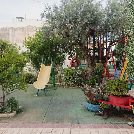 Voula Guesthouse, Apartamento *